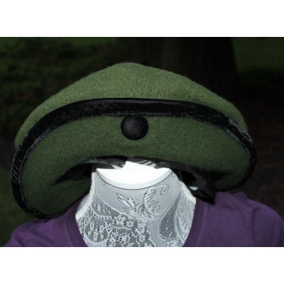 Toucan Collection New York Green/ Black Wool Beret/ Hat M  eb-20229227